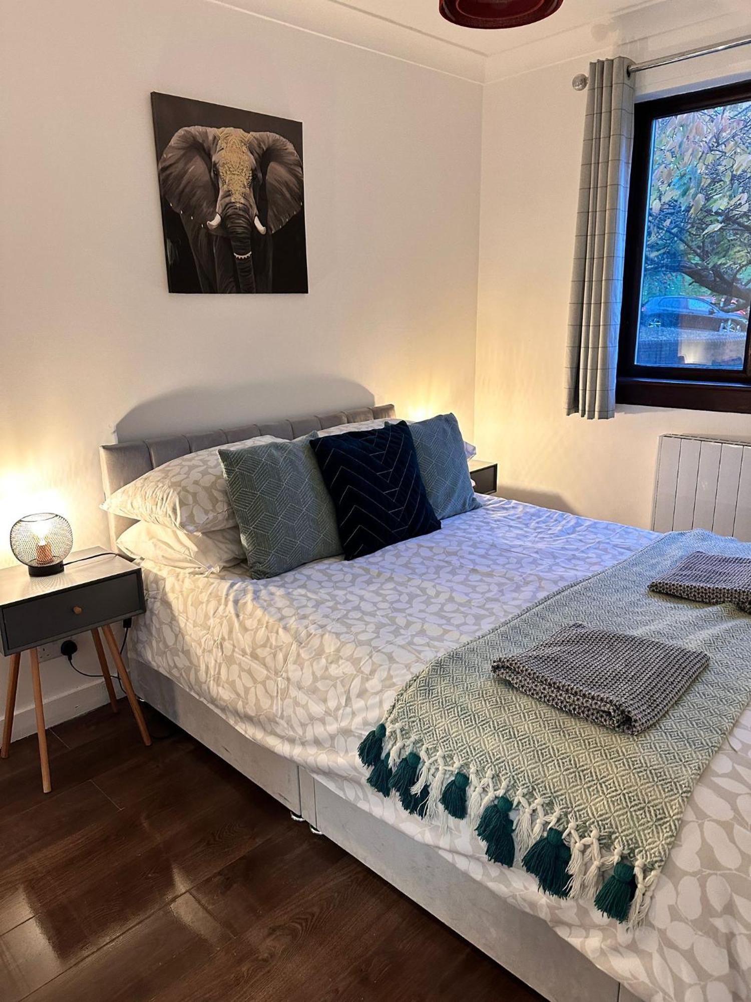Brightcentral With Parking Apartamento *
